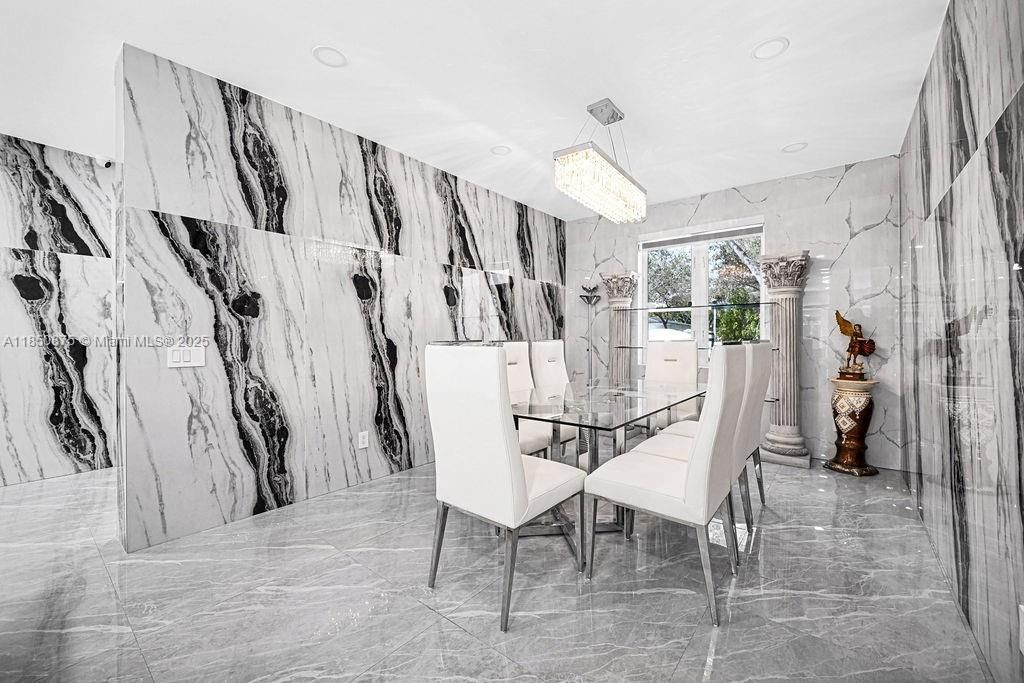 Chandelier, Dining room, Interior, Marble Walls, Recessed Lighting
