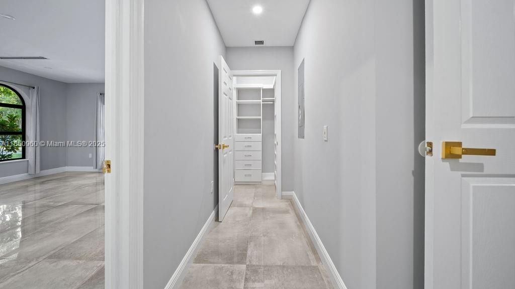 Interior, Recessed Lighting