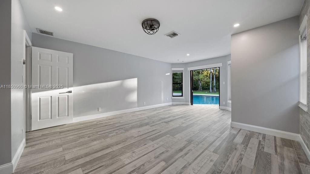 Empty room, Interior, Recessed Lighting, Wood Texture Flooring