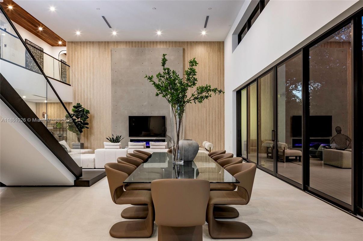 Dining room, Interior, Living room, Recessed Lighting