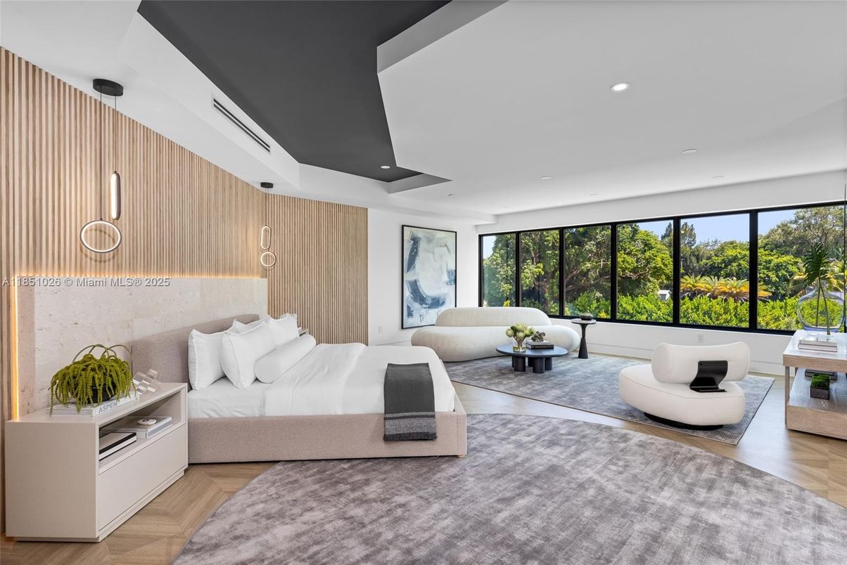 Bedroom, Interior, Living room, Pendant Lights, Recessed Lighting, Wood Texture Flooring