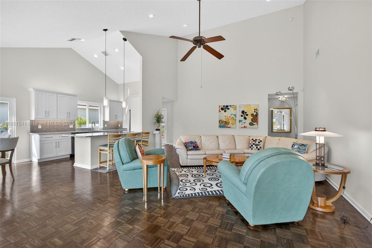 Interior, Kitchen, Living room, Pendant Lights, Recessed Lighting, Wood Texture Flooring