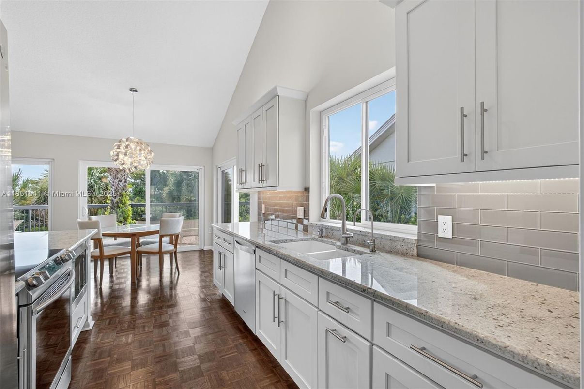Chandelier, Dining room, Interior, Kitchen, Pendant Lights, Wood Texture Flooring