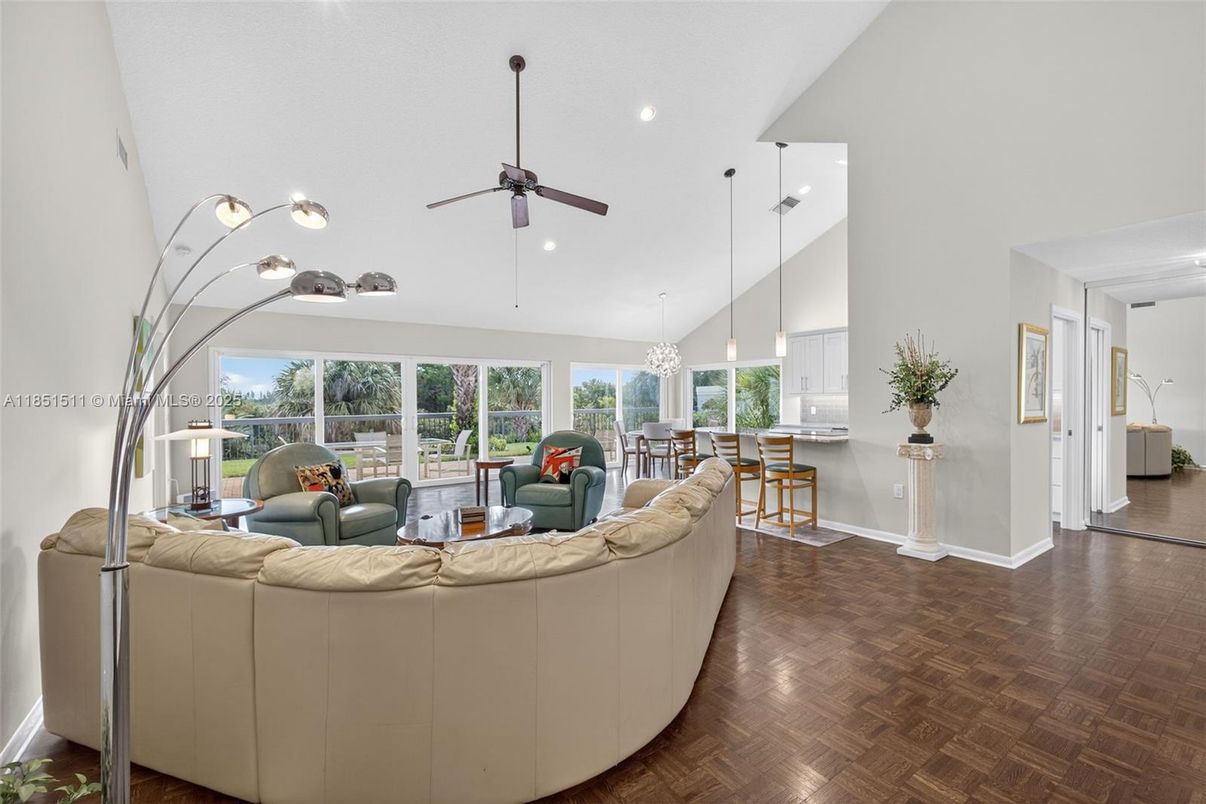 Chandelier, Dining room, Interior, Living room, Pendant Lights, Recessed Lighting, Wood Texture Flooring