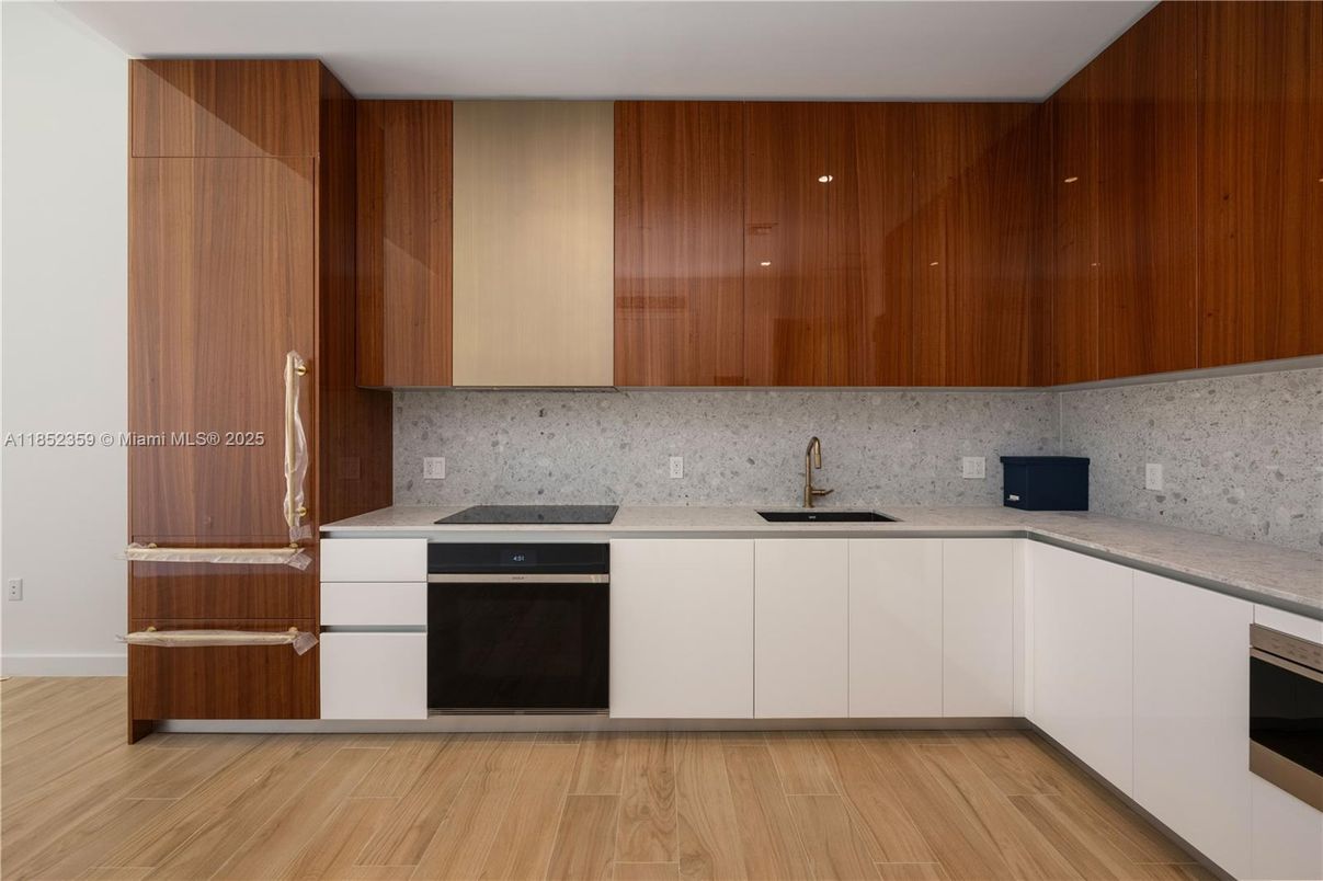 Interior, Kitchen, Wood Texture Flooring