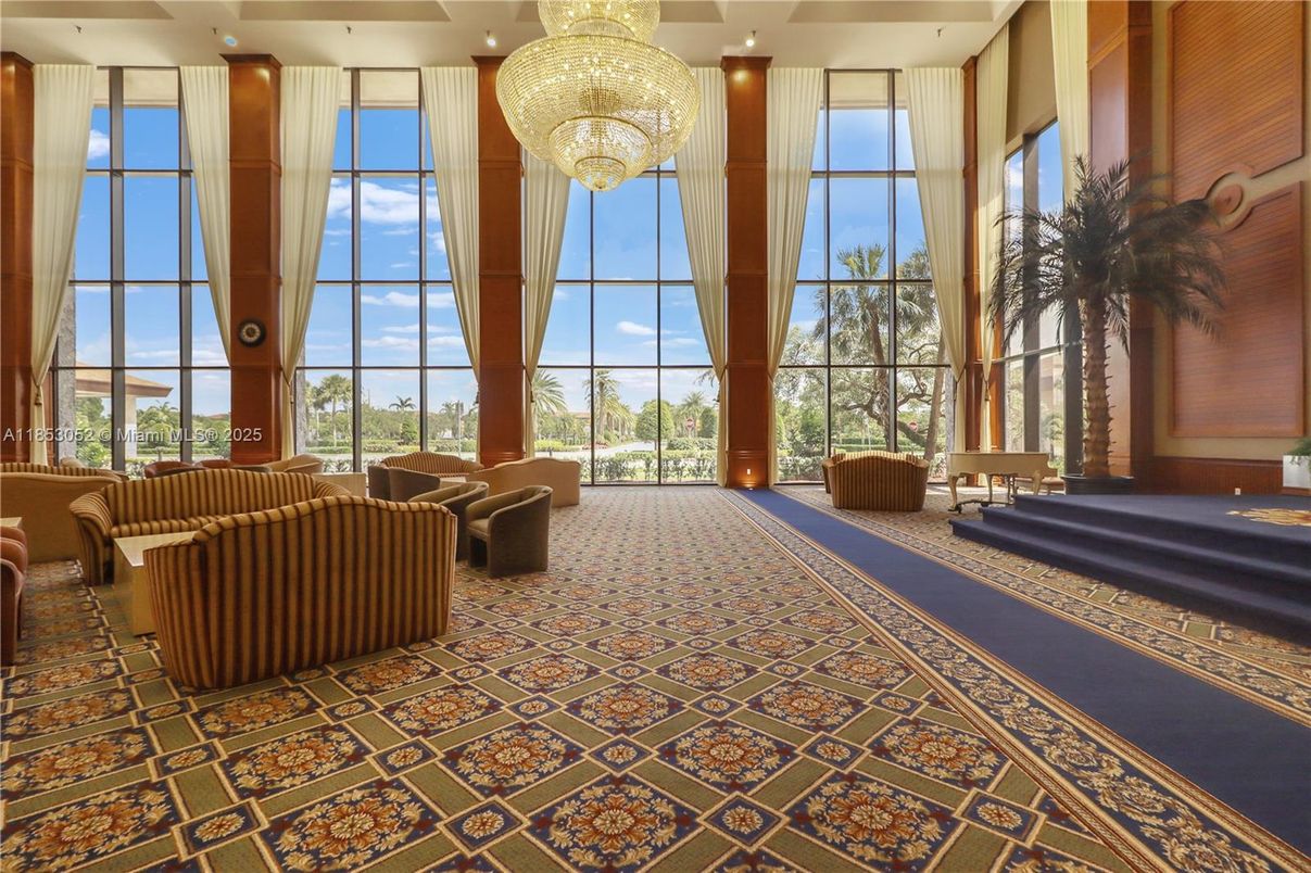 Chandelier, Interior, Recessed Lighting