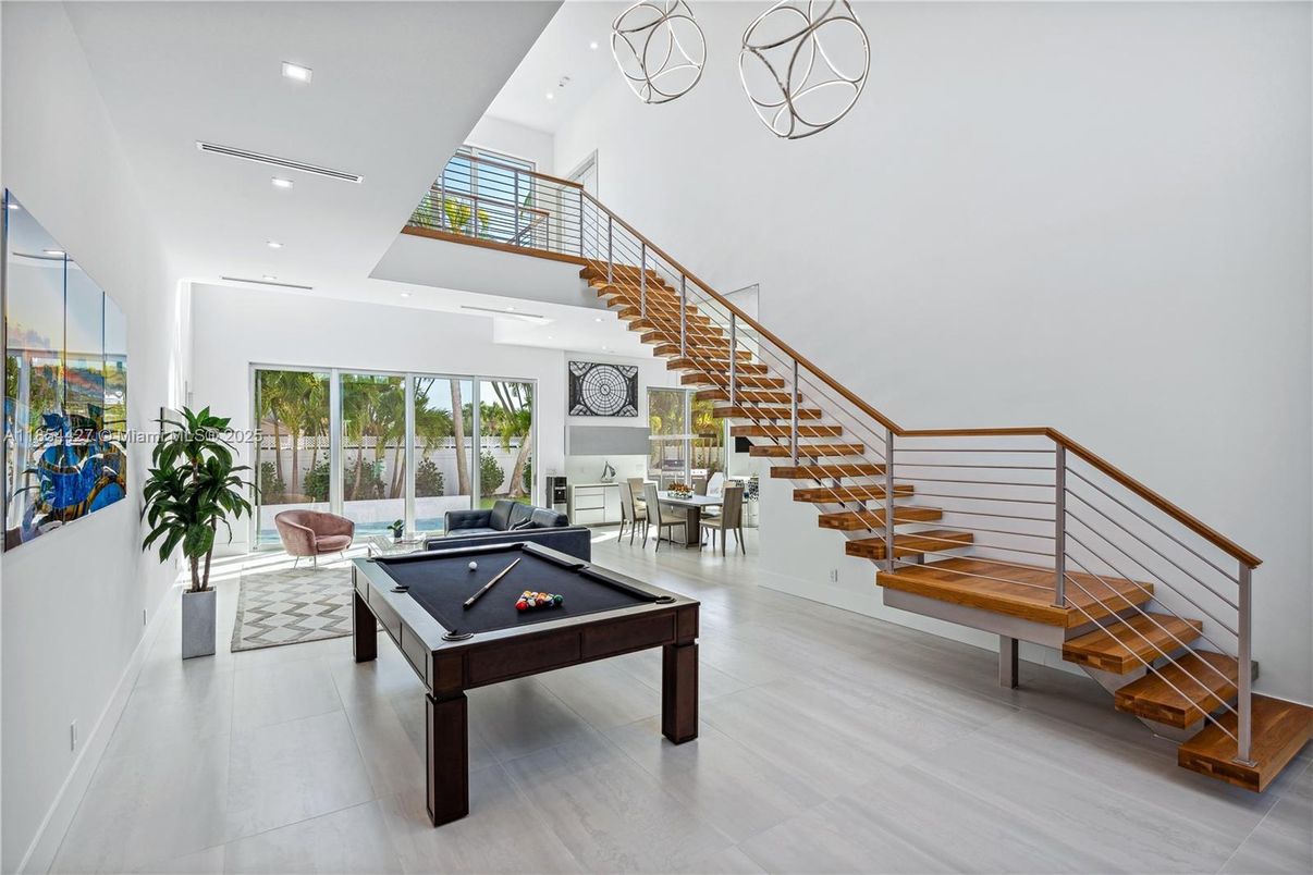 Billiard Table, Game Room, Interior, Recessed Lighting
