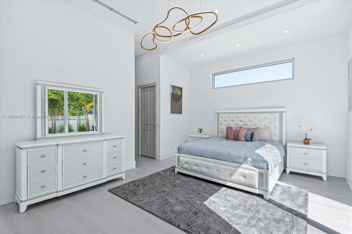Bedroom, Interior, Pendant Lights, Recessed Lighting