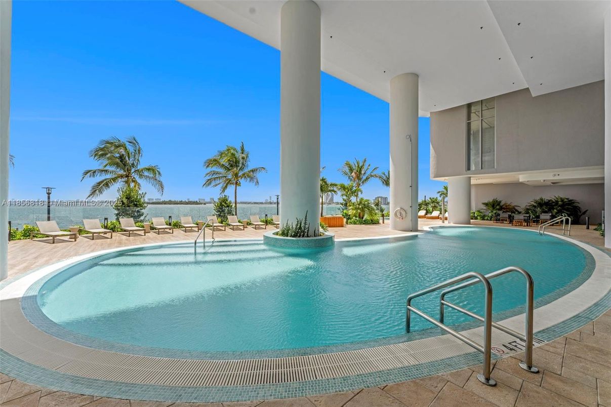 Exterior, Pool, Water