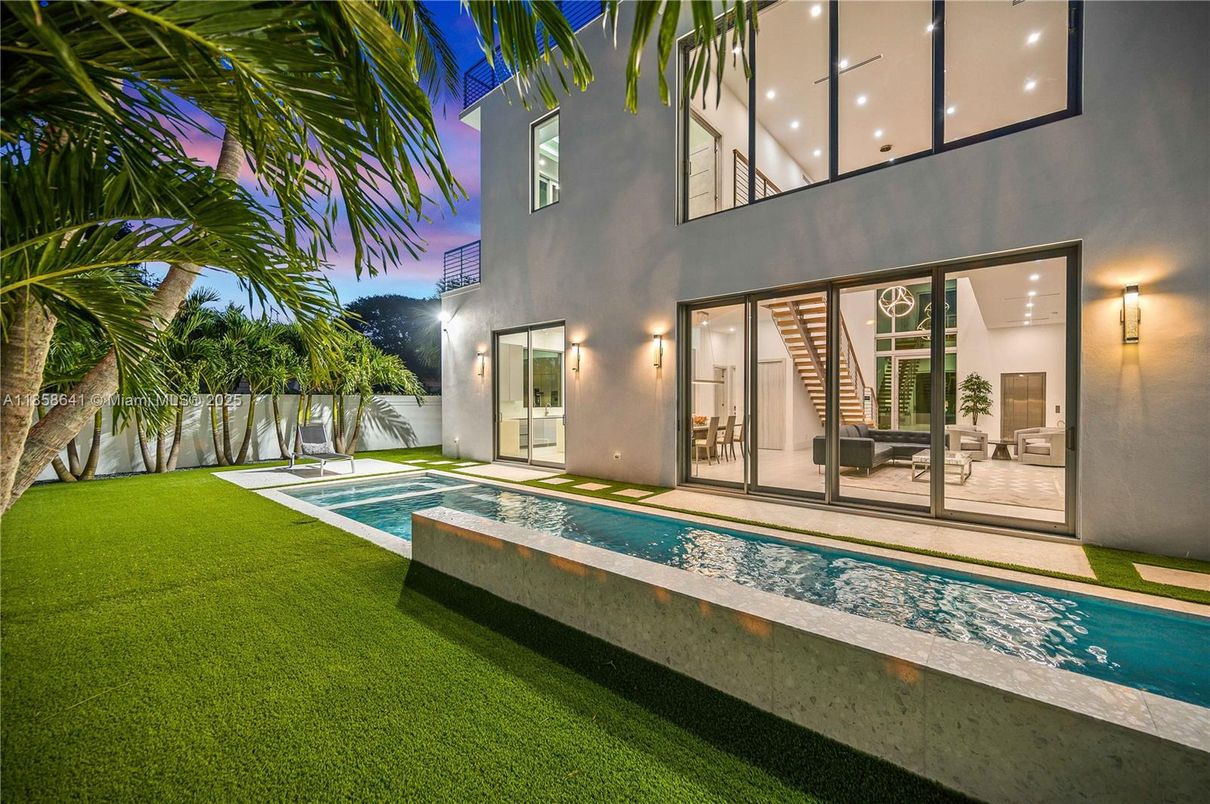 Backyard, Exterior, Pool