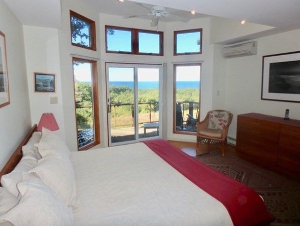 Bedroom, Interior, Recessed Lighting, Water