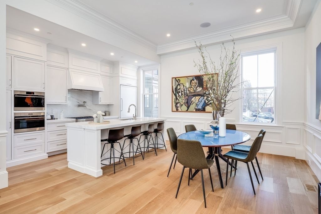 Dining room, Interior, Kitchen, Recessed Lighting, Stainless Steel Appliances, Wood Texture Flooring