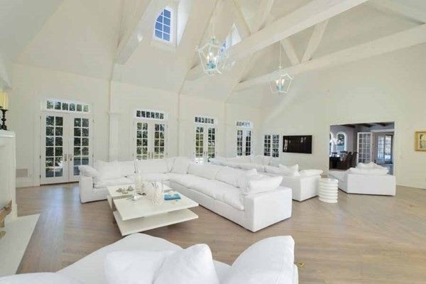 Chandelier, Interior, Living room, Pendant Lights, Wood Texture Flooring