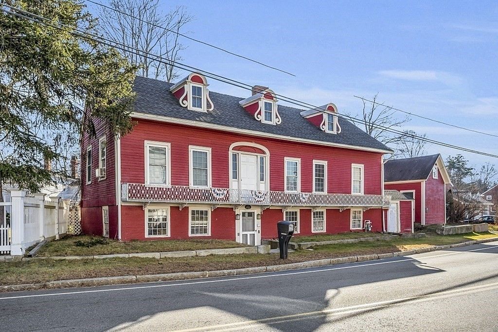 Exterior, Facade, Georgian