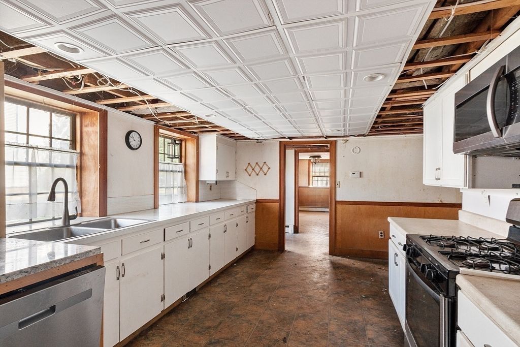 Interior, Kitchen