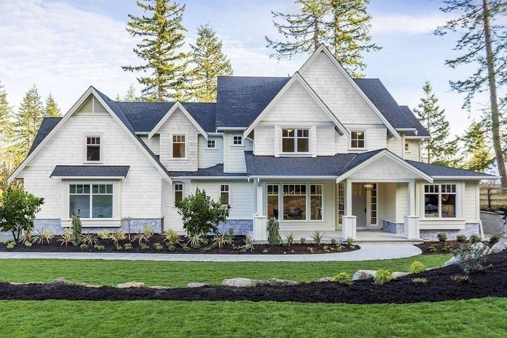 Exterior, Facade, Farmhouse
