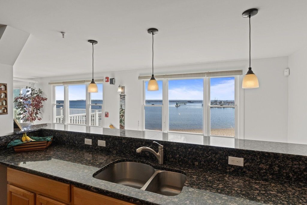 Interior, Pendant Lights, Water