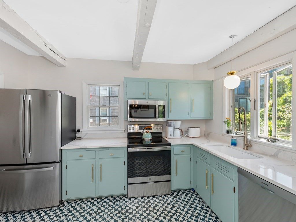 Interior, Kitchen, Pendant Lights, Stainless Steel Appliances