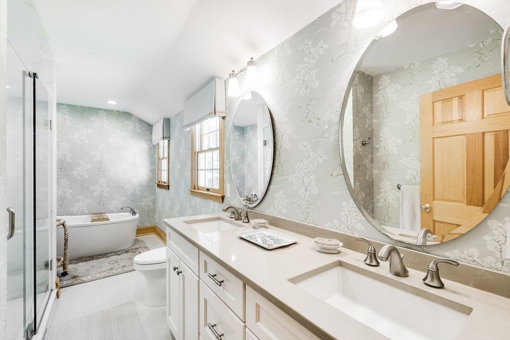 Bathroom, Dual Sink Vanities, Free Standing Baths, Glass Shower, Interior, Recessed Lighting
