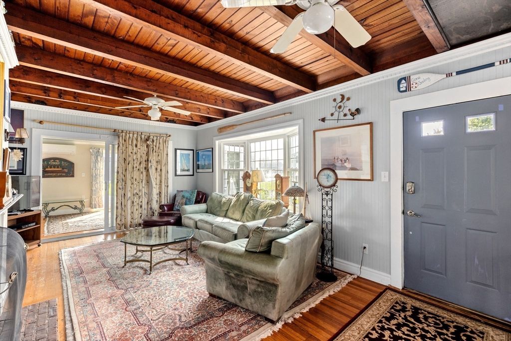 Interior, Living room, Wooden Beams, Wooden Ceilings, Wood Texture Flooring
