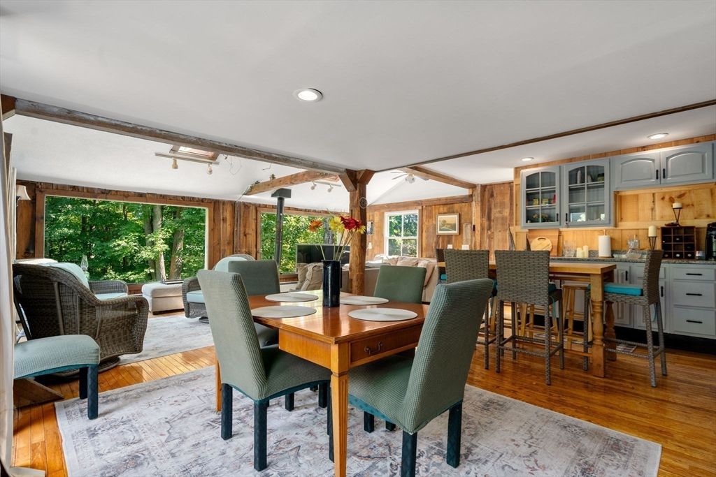 Dining room, Interior, Kitchen, Recessed Lighting, Wood Texture Flooring
