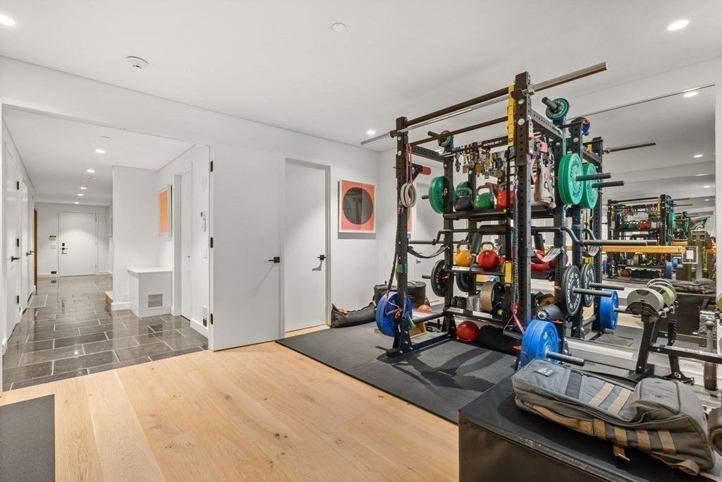 Fitness Equipment, Interior, Recessed Lighting, Wood Texture Flooring