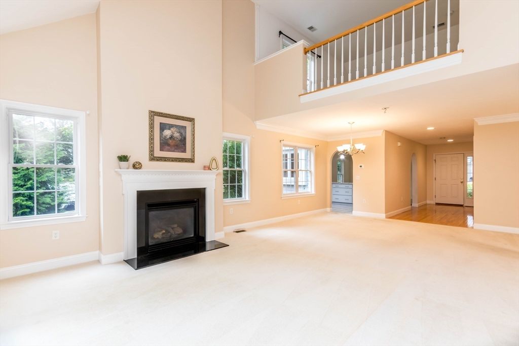 Chandelier, Fireplace, Interior, Recessed Lighting