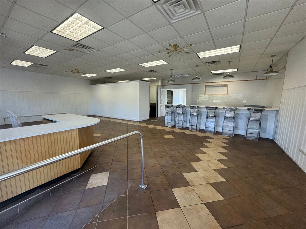 Interior, Pool, Recessed Lighting
