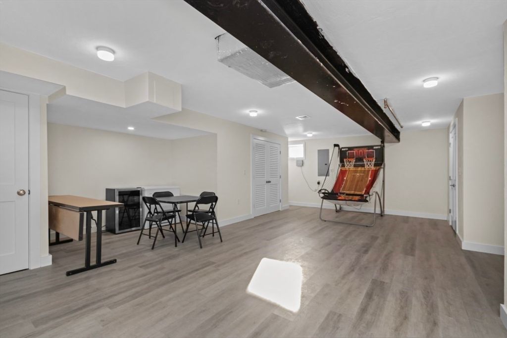Dining room, Interior, Recessed Lighting, Wood Texture Flooring