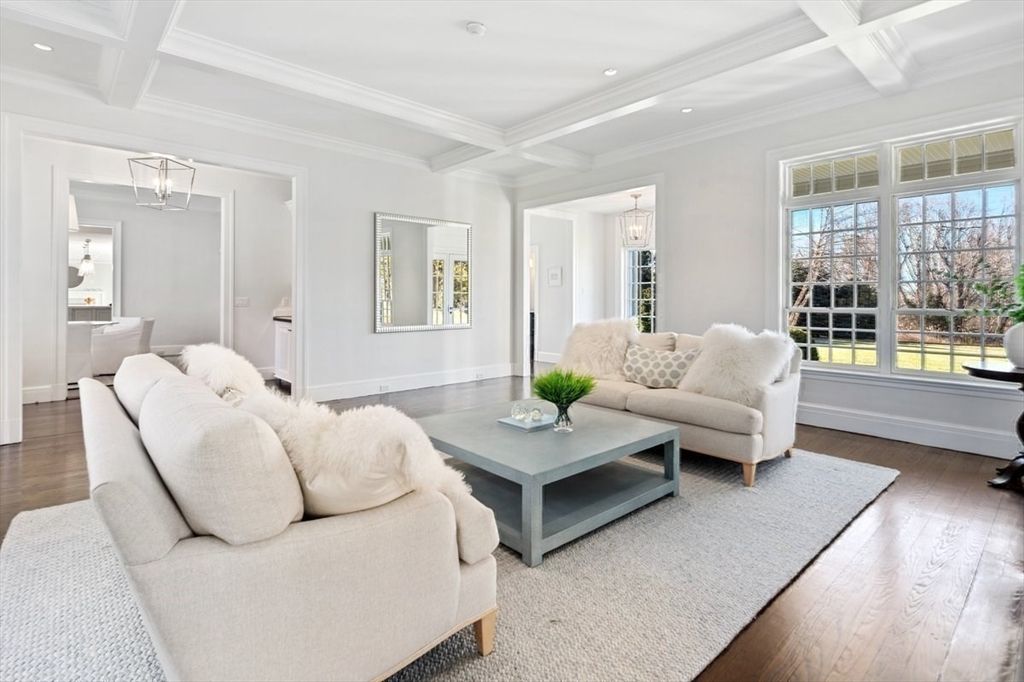 Chandelier, Interior, Living room, Pendant Lights, Recessed Lighting, Wood Texture Flooring