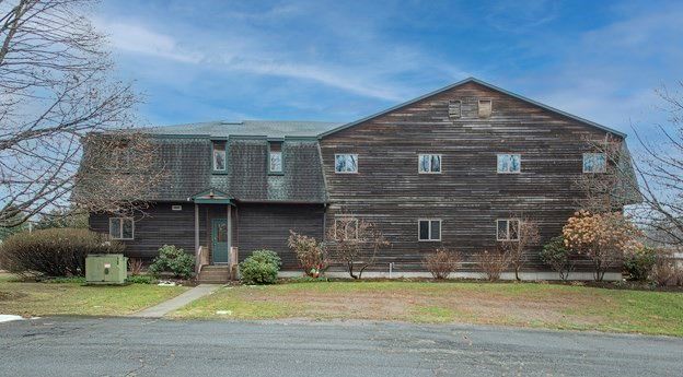Exterior, Facade, Log Home
