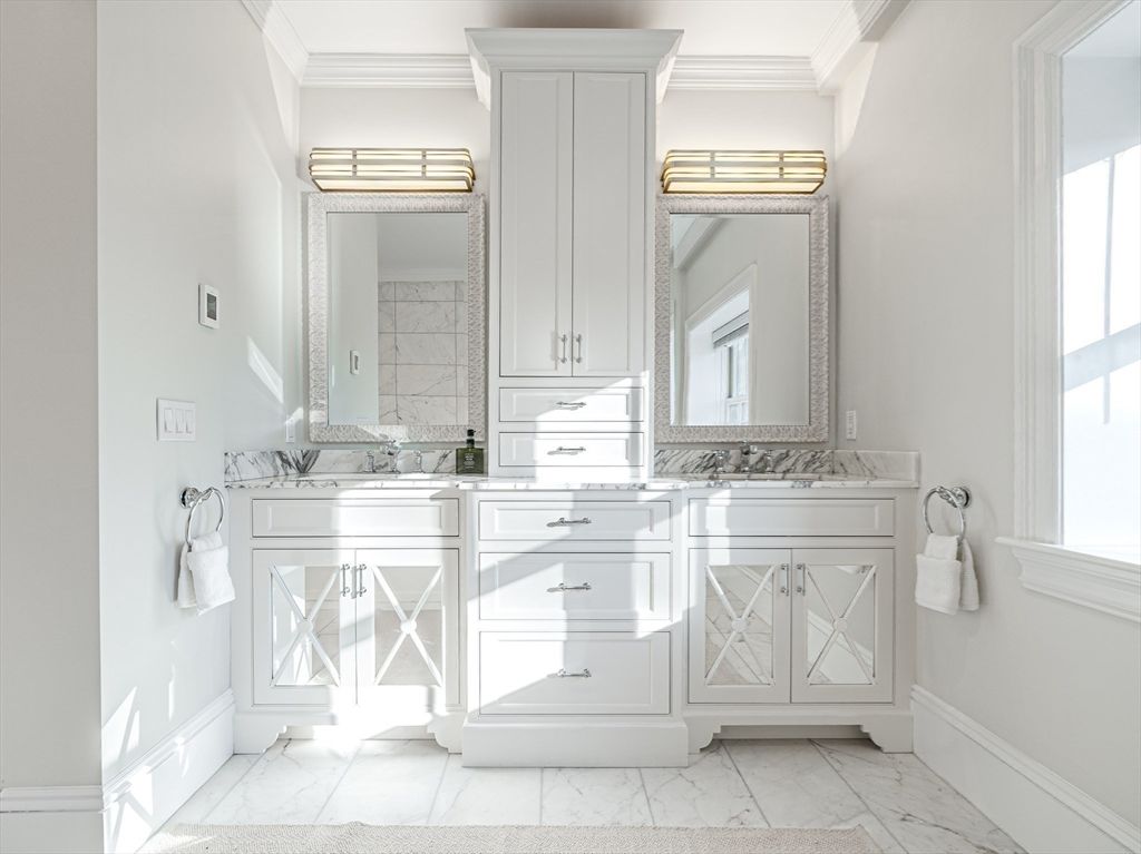Bathroom, Dual Sink Vanities, Interior, Marble