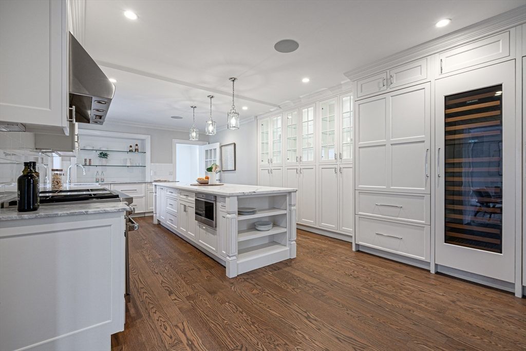 Interior, Kitchen, Pendant Lights, Recessed Lighting, Wood Texture Flooring