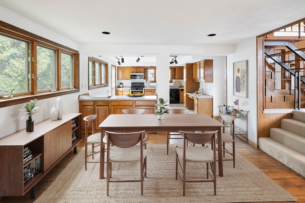 Dining room, Interior, Kitchen, Recessed Lighting, Stainless Steel Appliances, Wood Texture Flooring