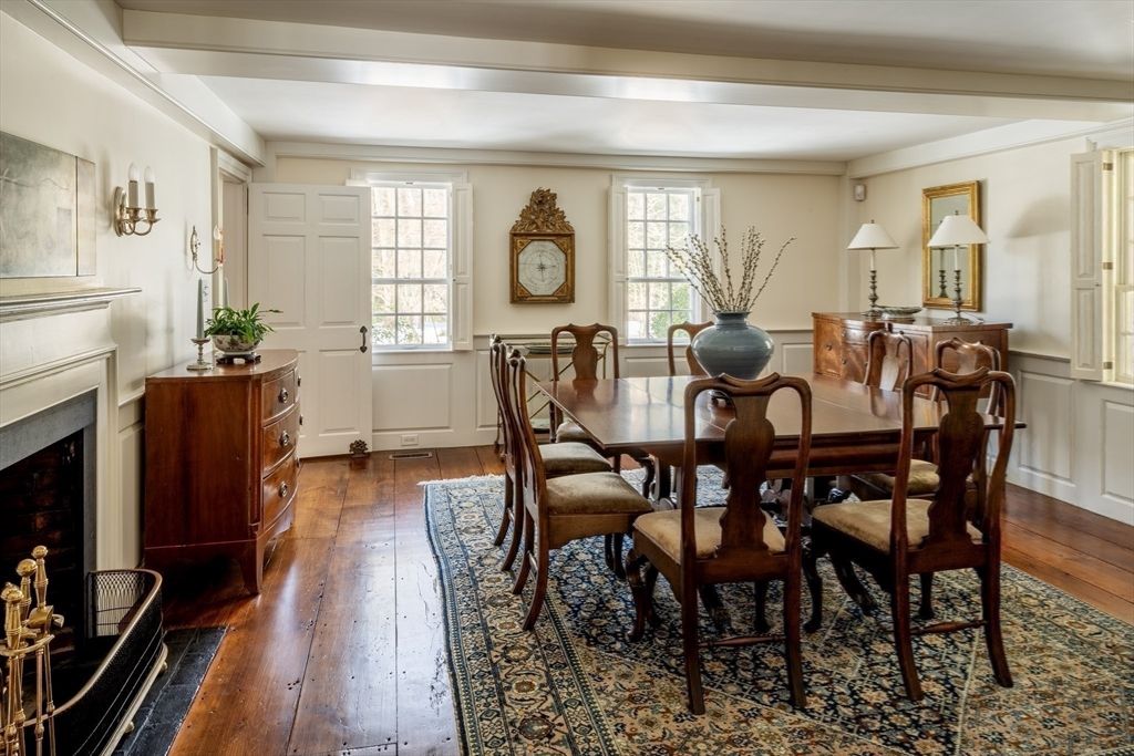 Dining room, Fireplace, Interior, Wood Texture Flooring