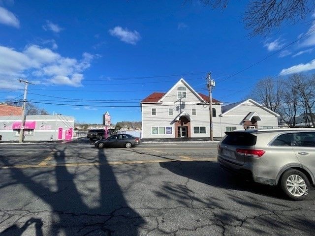 Exterior, Facade, None