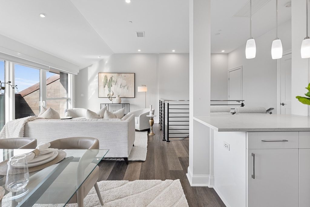 Interior, Kitchen, Living room, Pendant Lights, Recessed Lighting, Wood Texture Flooring