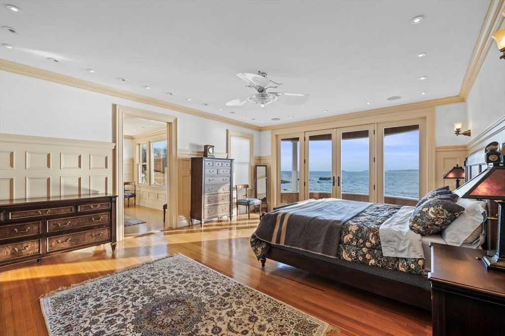 Bedroom, Interior, Recessed Lighting, Water, Wood Texture Flooring