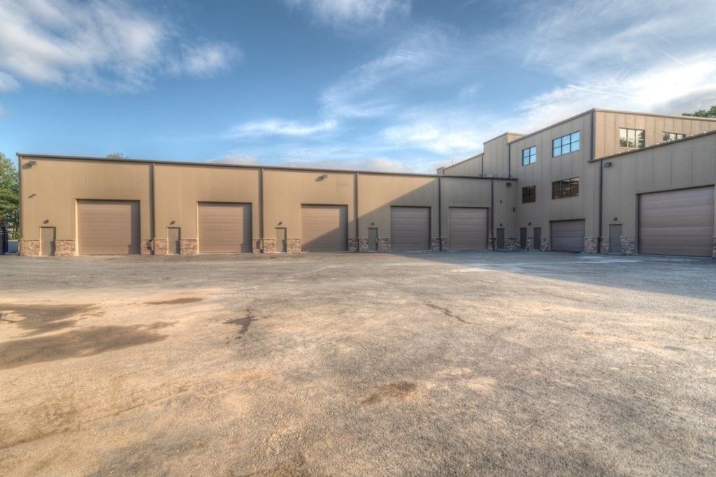 Backyard, Detached Garage, Exterior