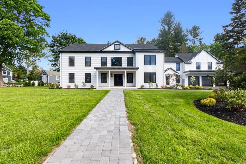Backyard, Exterior, Facade, Farmhouse