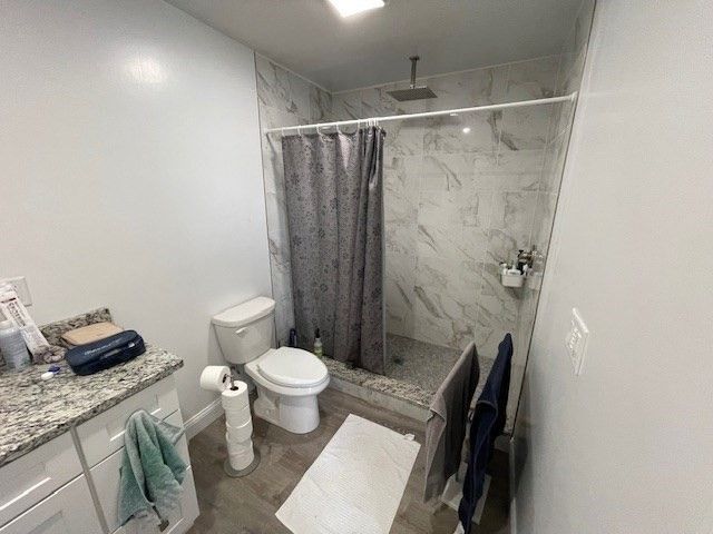 Bathroom, Interior, Marble Walls, Recessed Lighting, Wood Texture Flooring