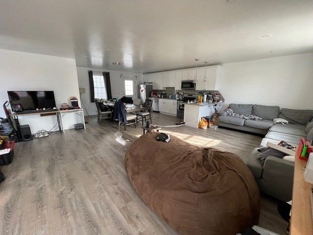 Dining room, Interior, Kitchen, Living room, Pendant Lights, Recessed Lighting, Wood Texture Flooring