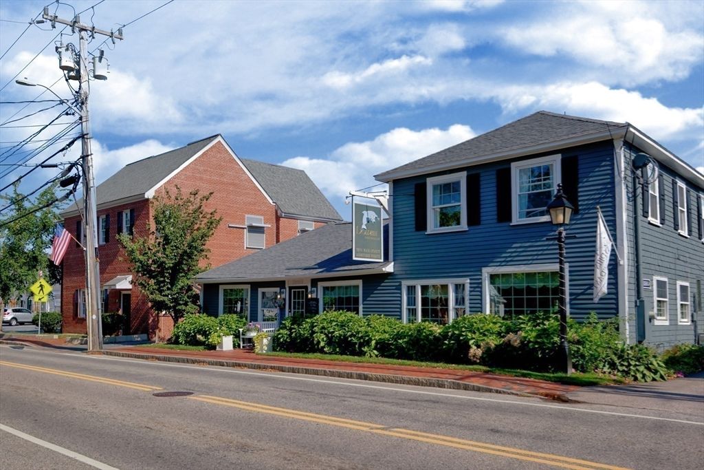Exterior, Facade, Georgian