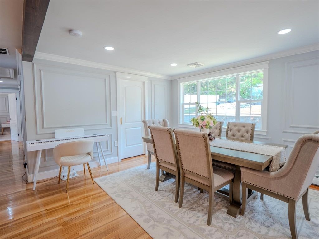 Dining room, Interior, Recessed Lighting, Wood Texture Flooring