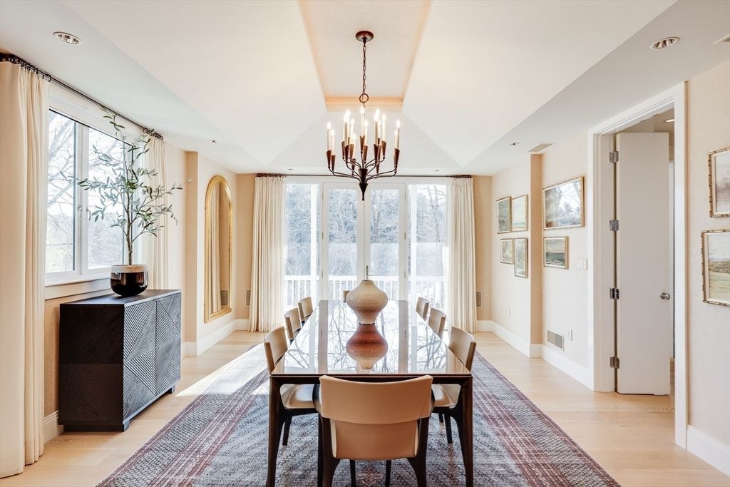 Chandelier, Dining room, Interior, Recessed Lighting, Wood Texture Flooring