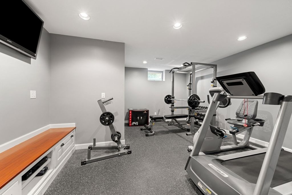 Fitness Equipment, Interior, Recessed Lighting