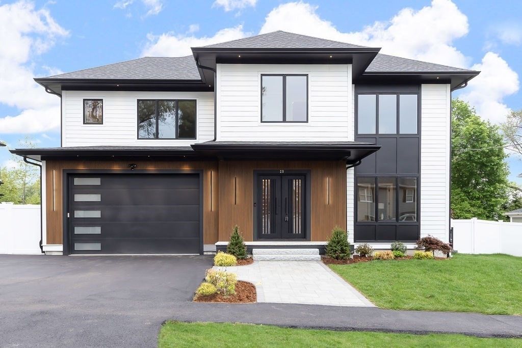 Attached, Exterior, Facade, Modern