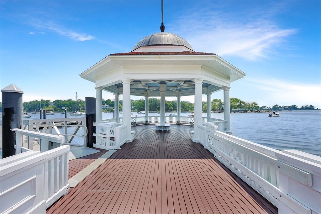 Exterior, Water