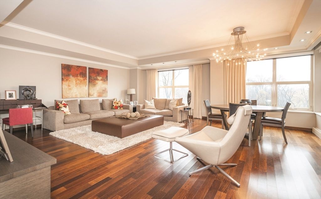 Dining room, Interior, Living room, Pendant Lights, Recessed Lighting, Wood Texture Flooring