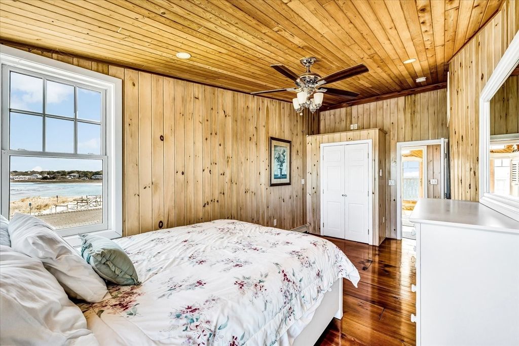 Bedroom, Interior, Recessed Lighting, Water, Wooden Ceilings, Wood Texture Flooring, Wooden Walls